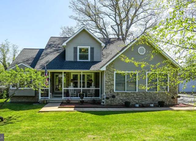 Property at 7329 Cloverhill Rd, Spotsylvania, VA 22551, 4 beds, 3.5 baths