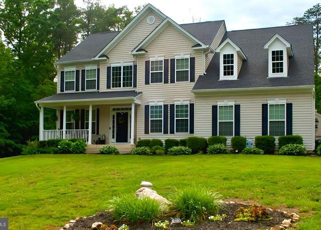 Property at 550 Long Meadow Dr, Fredericksburg, VA 22406, 4 beds, 2 baths