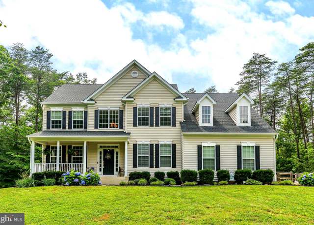 Property at 550 Long Meadow Dr, Fredericksburg, VA 22406, 4 beds, 2 baths