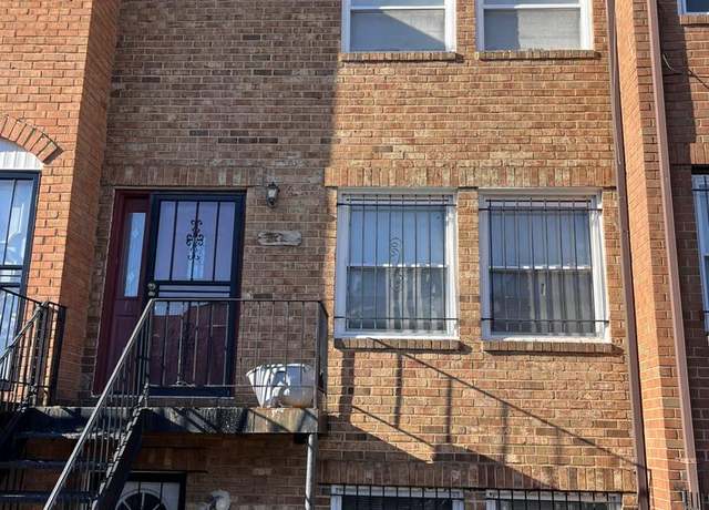 Property at 4613 6th St SE, Washington, DC 20032, 4 beds, 1.5 baths