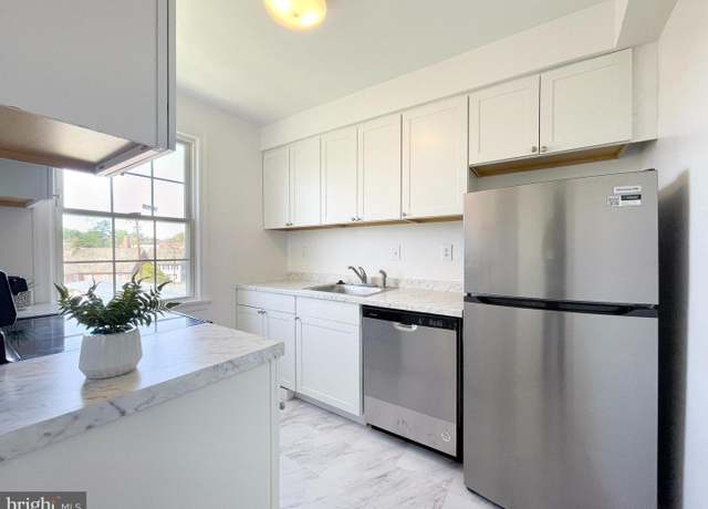 Property at 2135 Suitland Ter SE #301, Washington, DC 20020, 1 bed, 1 bath