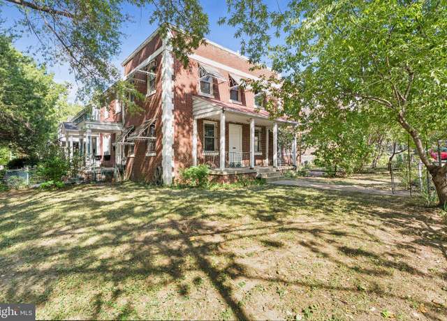 Property at 1100 Queen St NE, Washington, DC 20002, 3 beds, 1 bath