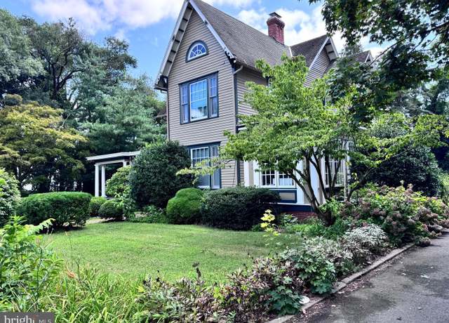 Property at 222 S Washington St, Millsboro, DE 19966, 6 beds, 5 baths