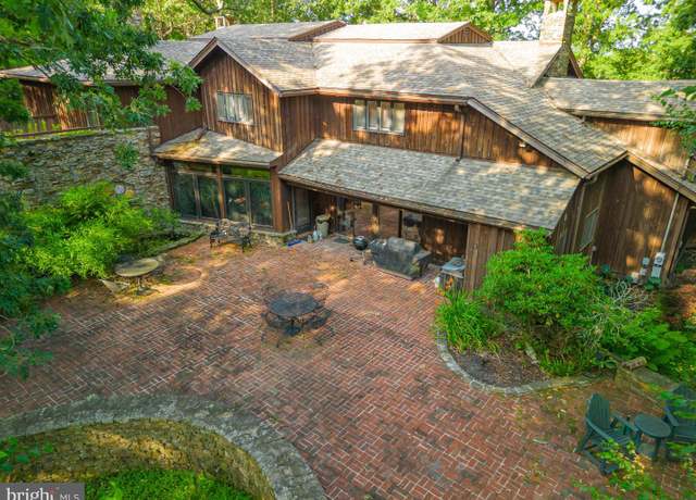 Property at 1720 Pysell Crosscut Rd, Oakland, MD 21550, 5 beds, 5.5 baths