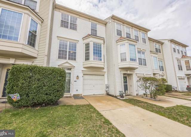 Property at 8 Weatherly Rd, Delran, NJ 08075, 3 beds, 3 baths