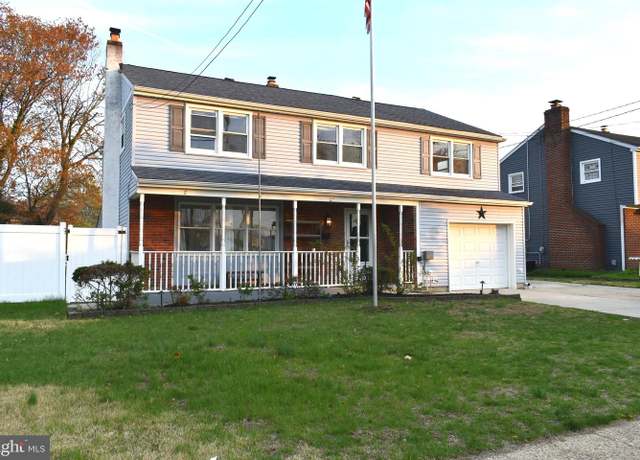Property at 420 Jefferson Ave, Beverly, NJ 08010, 5 beds, 2.5 baths