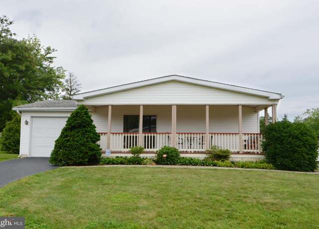 Property at 96 Willow Ln, Sellersville, PA 18960, 3 beds, 2 baths