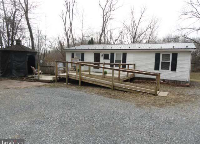 Property at 1022 Centerville Rd, Newville, PA 17241, 3 beds, 2 baths