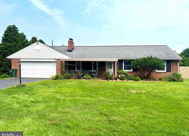 Property at 1977 Drexel Ave, Lancaster, PA 17602, 4 beds, 1.5 baths