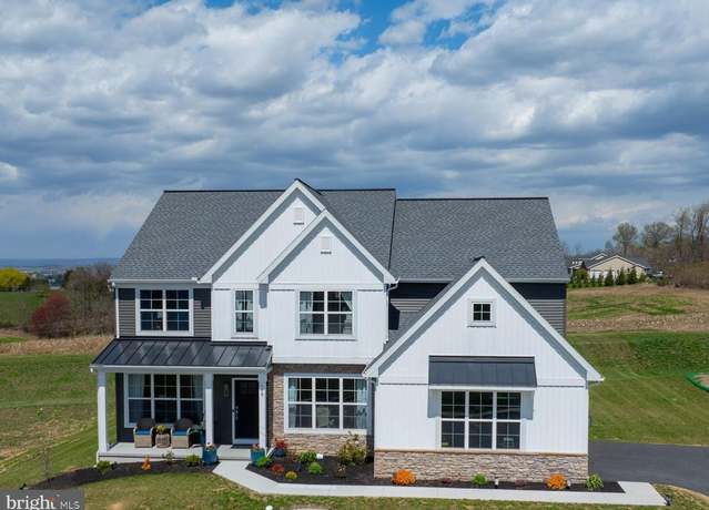 Property at 149 Copper Ridge Dr, Newmanstown, PA 17073, 4 beds, 2.5 baths