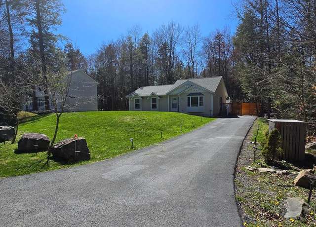 Property at 331 Mohansic Ln, Tobyhanna, PA 18466, 3 beds, 2 baths
