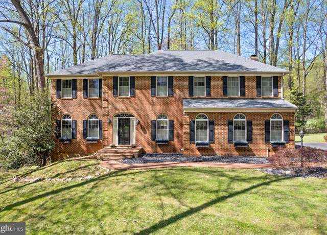 Property at 6558 Stoneridge Ct, Warrenton, VA 20187, 5 beds, 3.5 baths