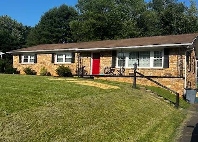 Property at 131 Moser Rd, Warrenton, VA 20186, 4 beds, 3 baths