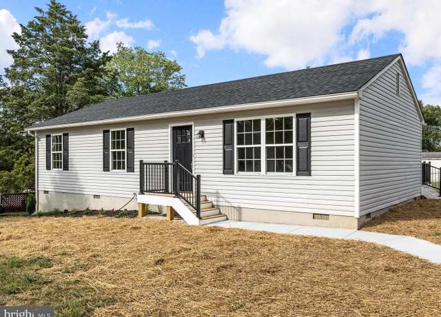 Property at 2432 Laurel Ln, Middletown, VA 22645, 3 beds, 2 baths