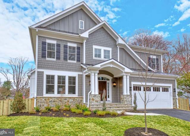 Property at 389 Holmes Dr NW, Vienna, VA 22180, 5 beds, 5.5 baths