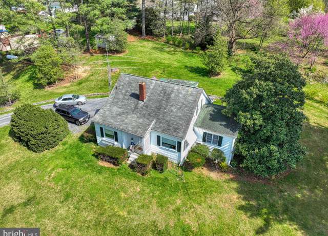 Property at 511 North Main St, Edinburg, VA 22824, 3 beds, 2 baths