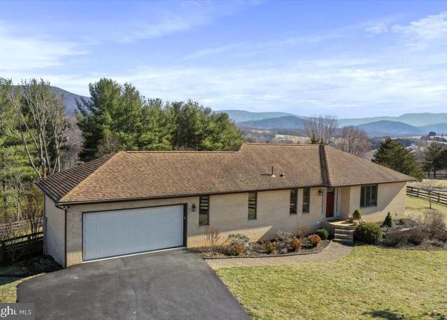Property at 240 Cavalli Ct, Front Royal, VA 22630, 3 beds, 2.5 baths