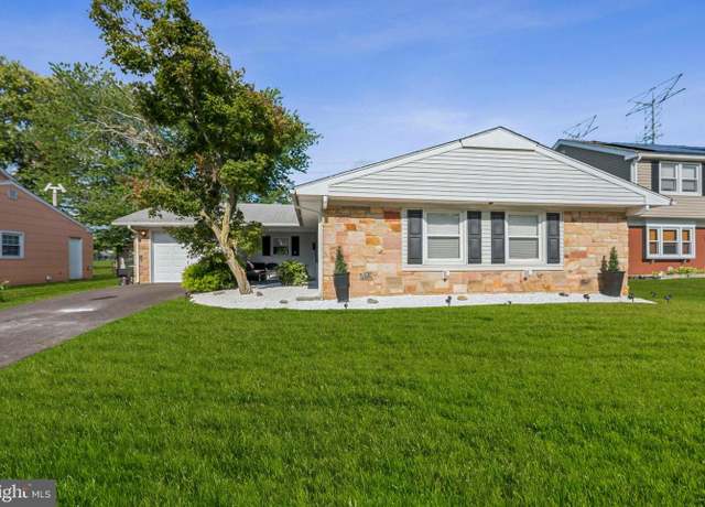 Property at 60 Hasting Ln, Willingboro, NJ 08046, 3 beds, 2 baths