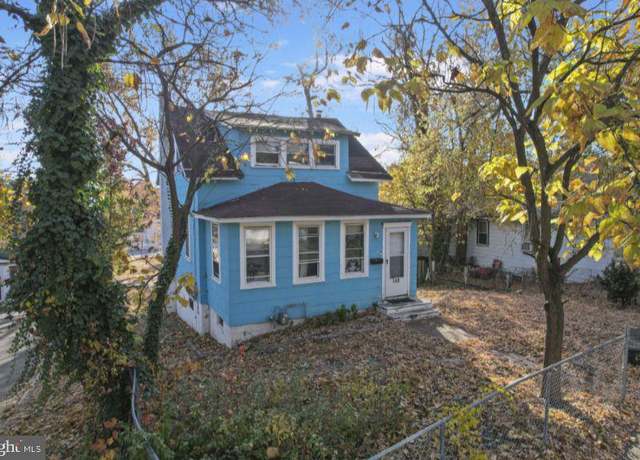Property at 169 Erial Rd, Clementon, NJ 08021, 2 beds, 1.5 baths