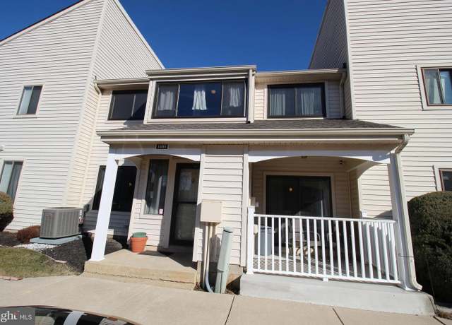 Property at 1405 Roberts Way, Voorhees, NJ 08043, 2 beds, 2.5 baths