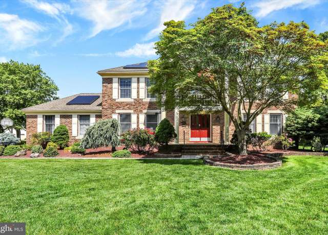 Property at 1 Redwood Ct, Princeton Junction, NJ 08550, 4 beds, 2.5 baths