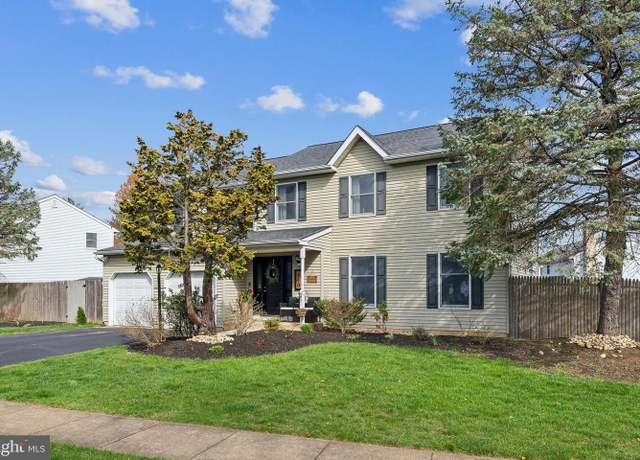 Property at 610 Crescent St, Langhorne, PA 19047, 4 beds, 2.5 baths