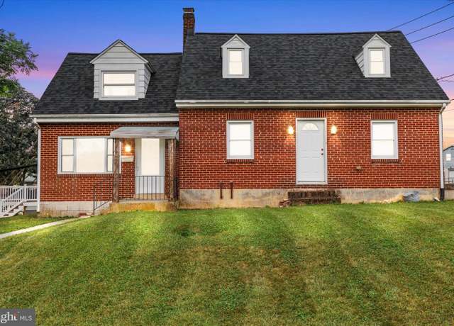 Property at 150 S Harrisburg St, Oberlin, PA 17113, 4 beds, 2 baths