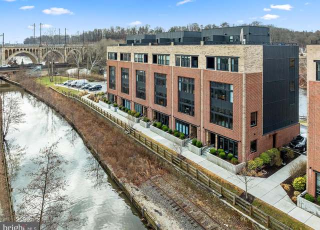 Property at 4531 Riverside Way, Philadelphia, PA 19127, 4 beds, 3.5 baths