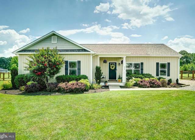 Property at 404 Hidden Farm Dr, Mineral, VA 23117, 3 beds, 2 baths