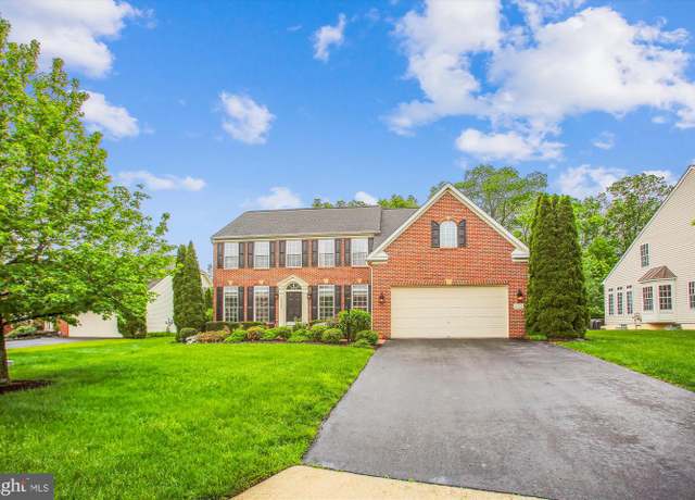 Property at 25501 Tomey Ct, Aldie, VA 20105, 4 beds, 3.5 baths