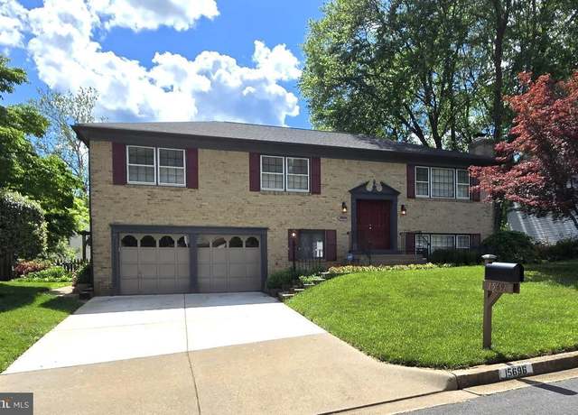 Property at 15696 Thistle Ct, Dumfries, VA 22025, 4 beds, 3 baths