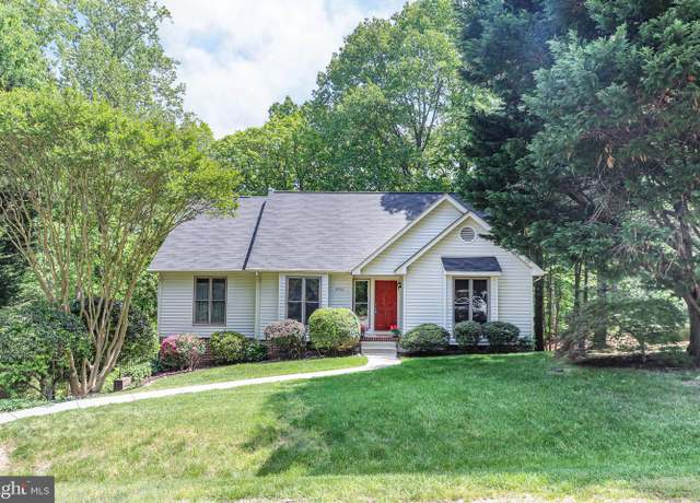 Property at 9711 Gunston Hall Rd, Fredericksburg, VA 22408, 4 beds, 3 baths