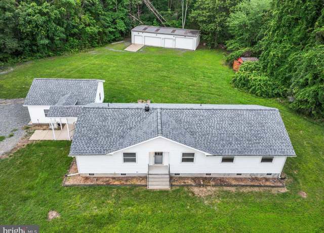 Property at 4 River Ridge Ln, Fredericksburg, VA 22406, 4 beds, 2 baths