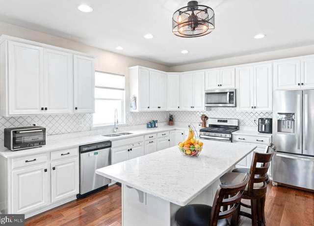 Property at 980 Coriander Ln, Stafford, VA 22554, 5 beds, 4 baths