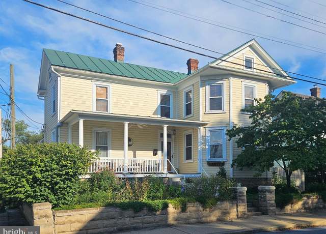 Property at 20 Blue Ridge Ave, Front Royal, VA 22630, 3 beds, 2.5 baths