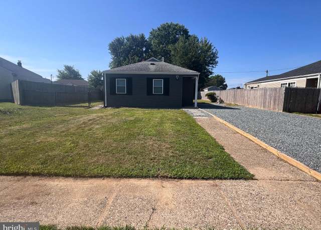 Property at 714 Woodtop Rd, Wilmington, DE 19804, 3 beds, 2 baths