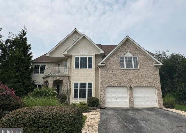 Property at 207 Margaux Cir, Newark, DE 19702, 4 beds, 4.5 baths