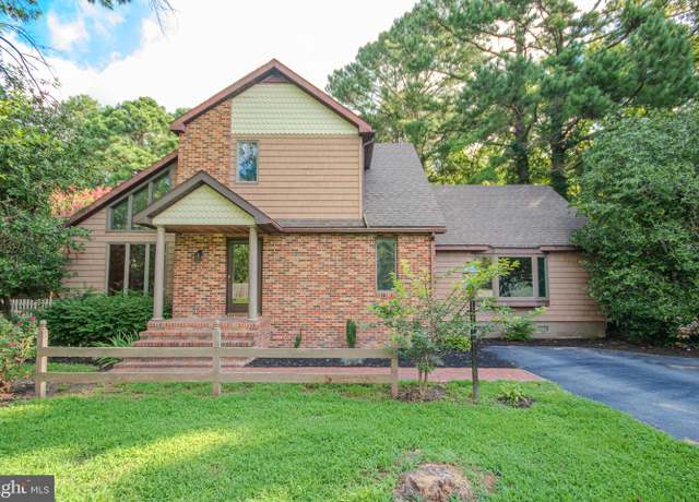 Property at 104-B Clarence Christy Dr, Crisfield, MD 21817, 4 beds, 3 baths