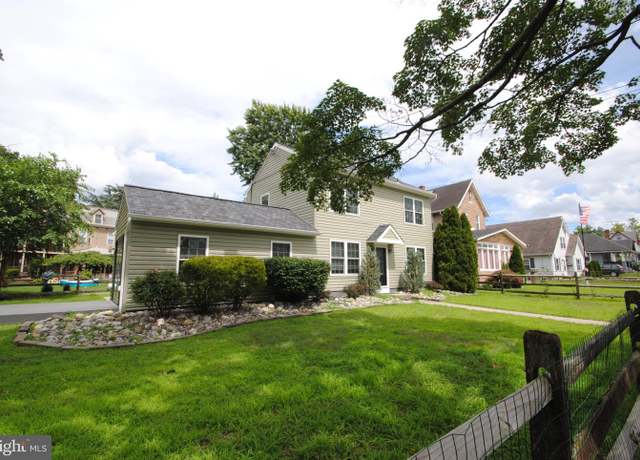 Property at 908 Garfield Ave, Palmyra, NJ 08065, 3 beds, 1.5 baths