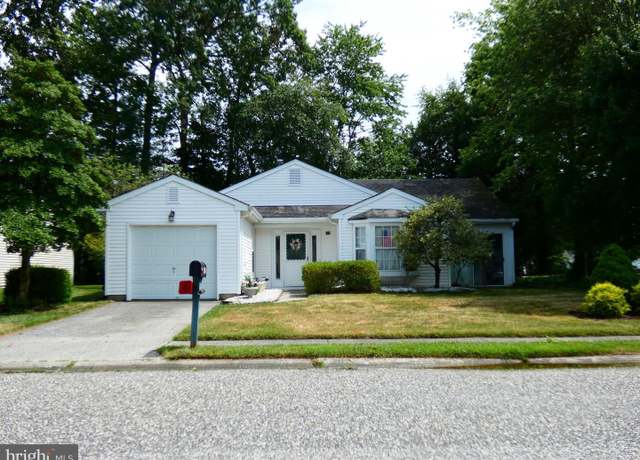 Property at 227 Lantern Pl, Tuckerton, NJ 08087, 2 beds, 2 baths
