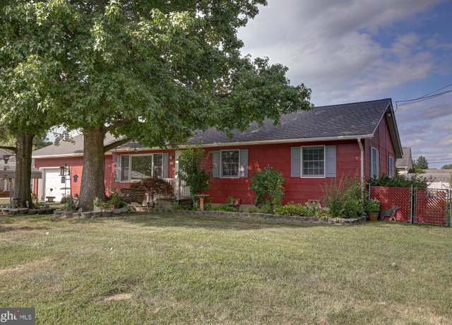 Property at 66 Fordham Rd, Pennsville, NJ 08070, 3 beds, 1.5 baths