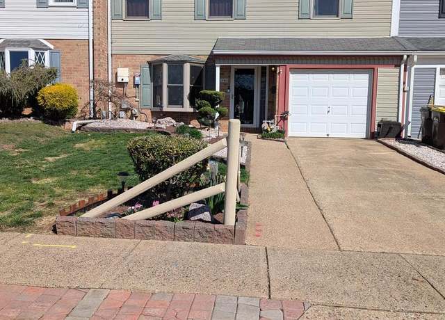 Property at 6540 Jefferson Ct, Bensalem, PA 19020, 3 beds, 1.5 baths