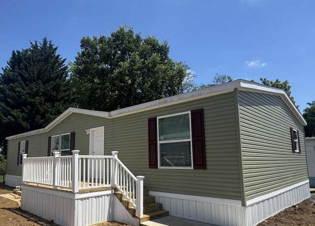 Property at 108 Elmwood Dr, Middletown, PA 17057, 3 beds, 2 baths