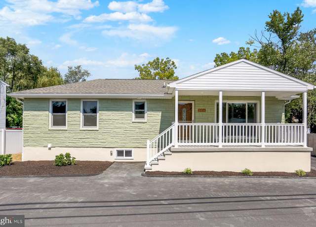 Property at 5436 Union Deposit Rd, Harrisburg, PA 17111, 3 beds, 2 baths