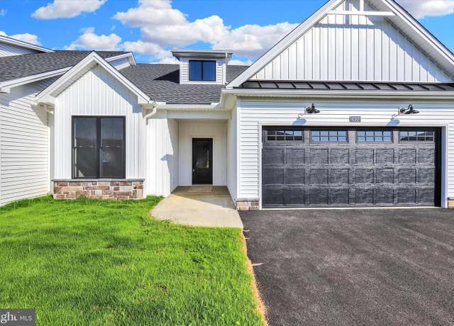 Property at 4581 Range Runner Dr, Fayetteville, PA 17222, 2 beds, 2 baths