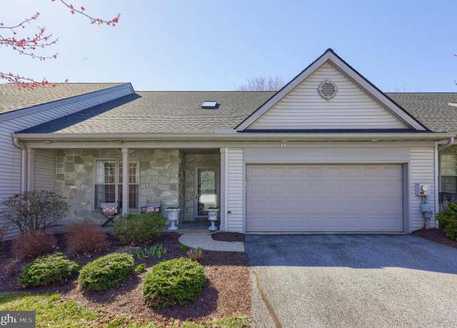Property at 11 Deer Ford Dr, Lancaster, PA 17601, 2 beds, 2 baths