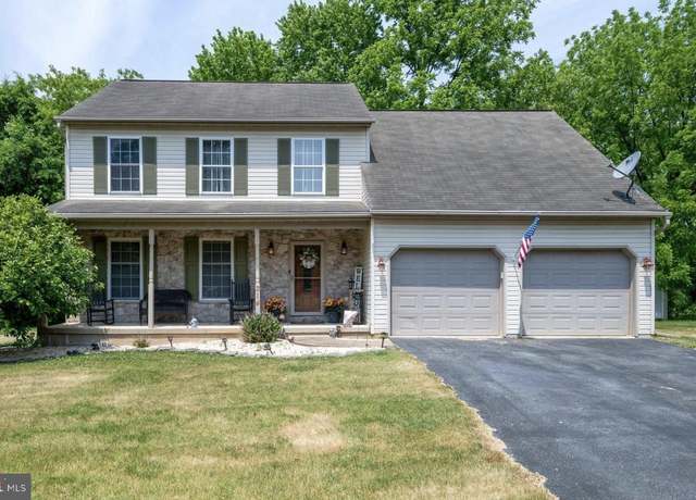 Property at 214 Holly Ln, Lancaster, PA 17602, 4 beds, 2.5 baths