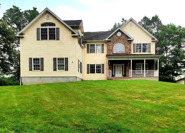 Property at 114 Hilda Ct, East Stroudsburg, PA 18301, 7 beds, 4 baths