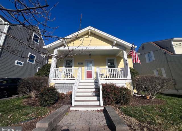 Property at 735 20th St S, Arlington, VA 22202, 3 beds, 2 baths