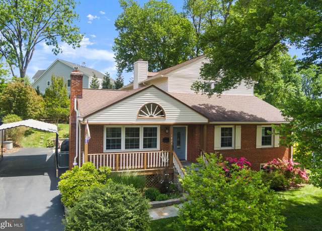 Property at 1823 Westmoreland St, Mclean, VA 22101, 5 beds, 4.5 baths
